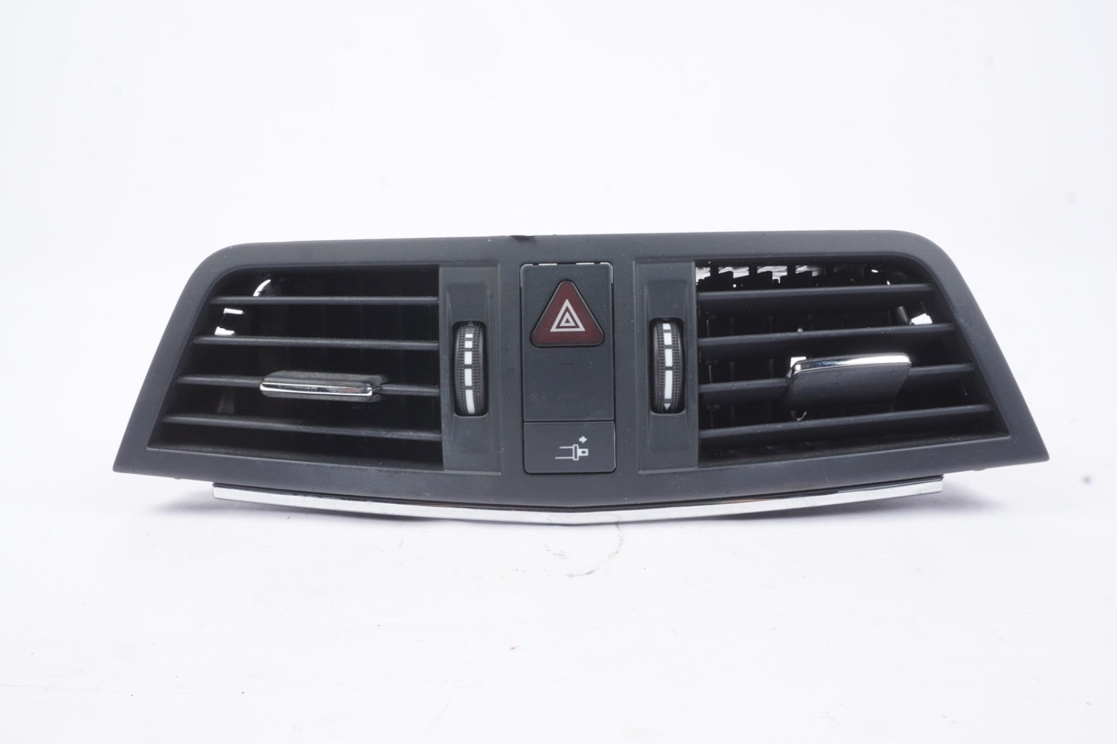 2010 - 2013 MERCEDES BENZ E CLASS C207 AC AIR VENT GRILLE W HAZARD LIGHT OEM