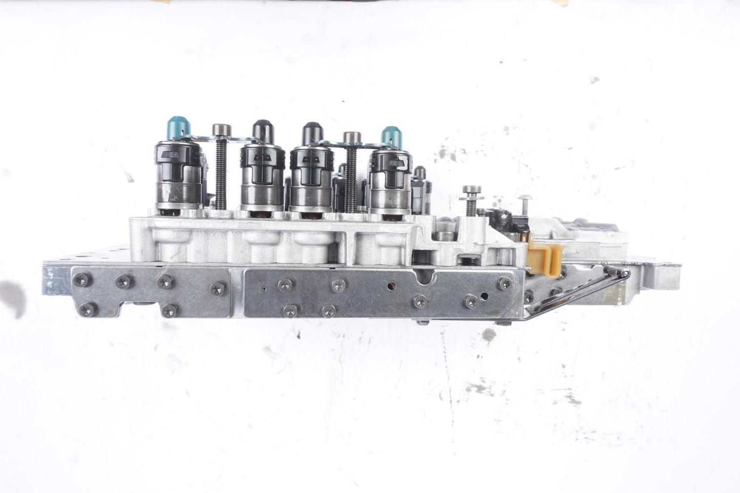 2011 - 2020 MERCEDES R230 CLS550 SL550 TRANSMISSION VALVE BODY OEM