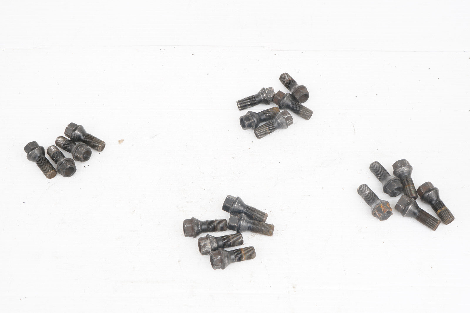 2014 - 2016 BMW 428i F32 COUPE WHEEL LUG NUT BOLT 19PC OEM