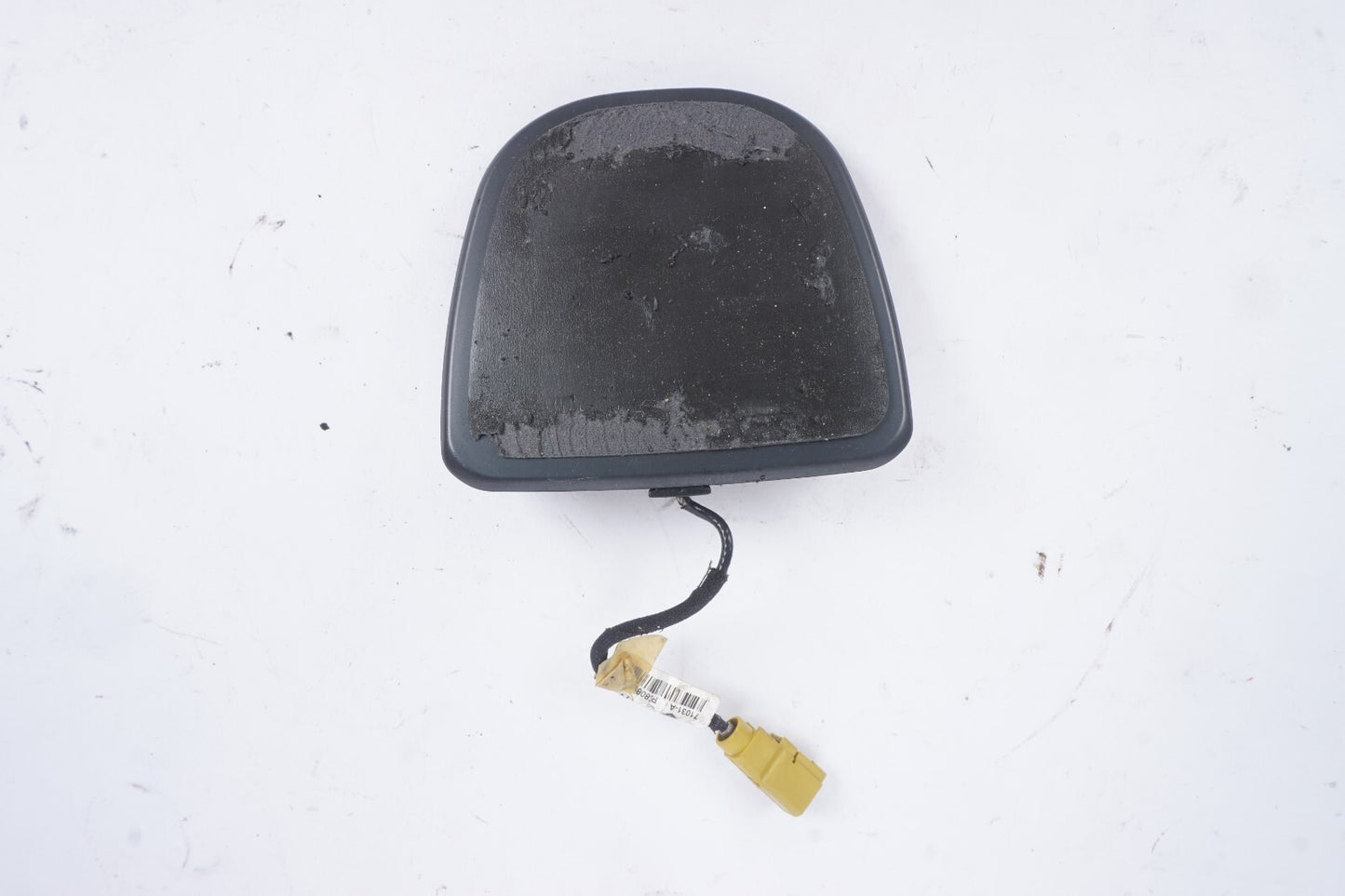 2012 - 2019 Fiat 500 Radio Antenna Base 68085981AA OEM