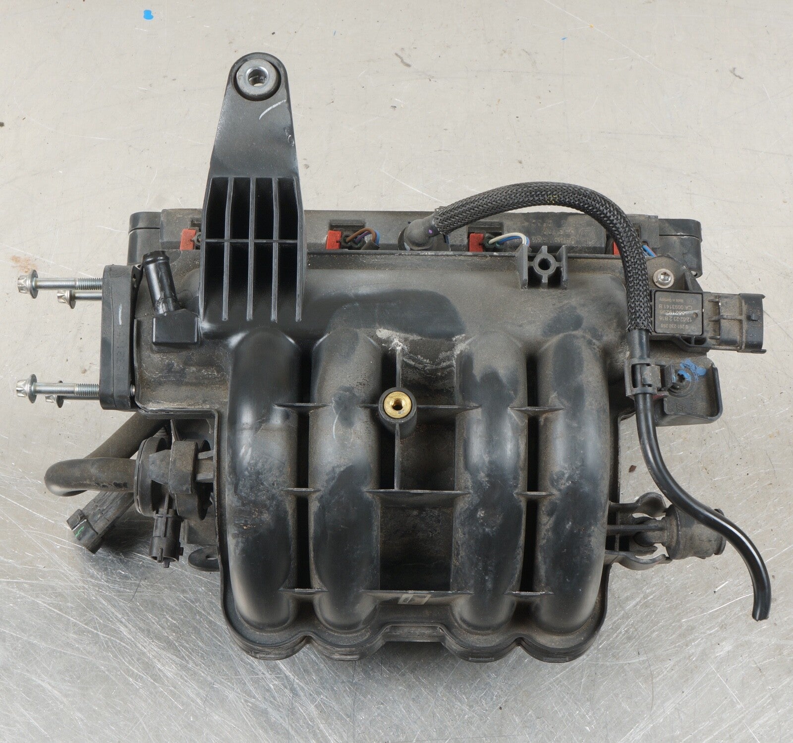 2012 - 2017 FIAT 500  INTAKE MANIFOLD 04892633 w/ INJECTORS NON TURBO