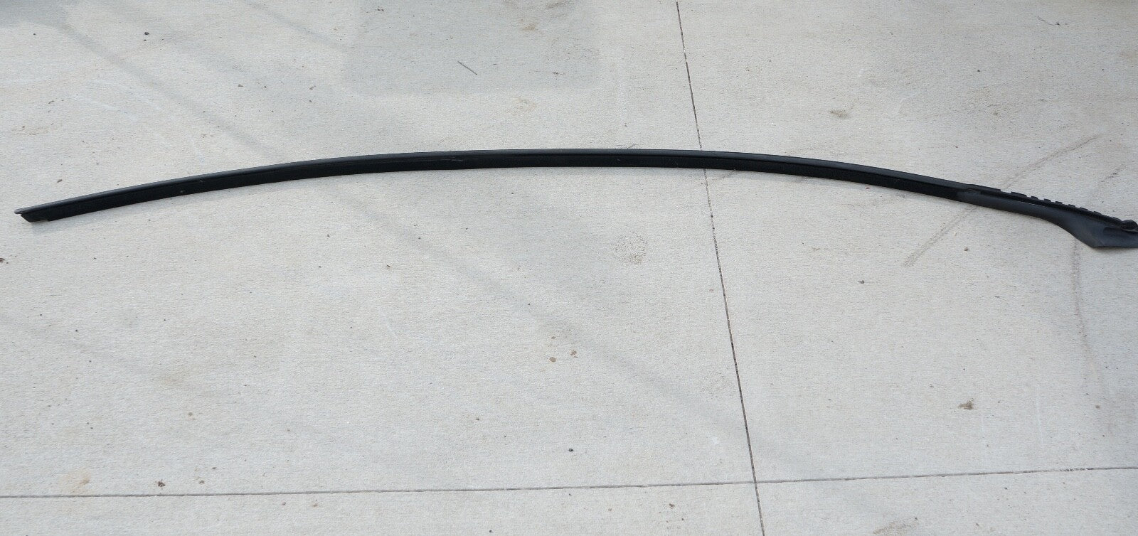 07-14 Mercedes W216 CL550 CL63 AMG Right Passenger Side Roof Rail Seal Strip OEM