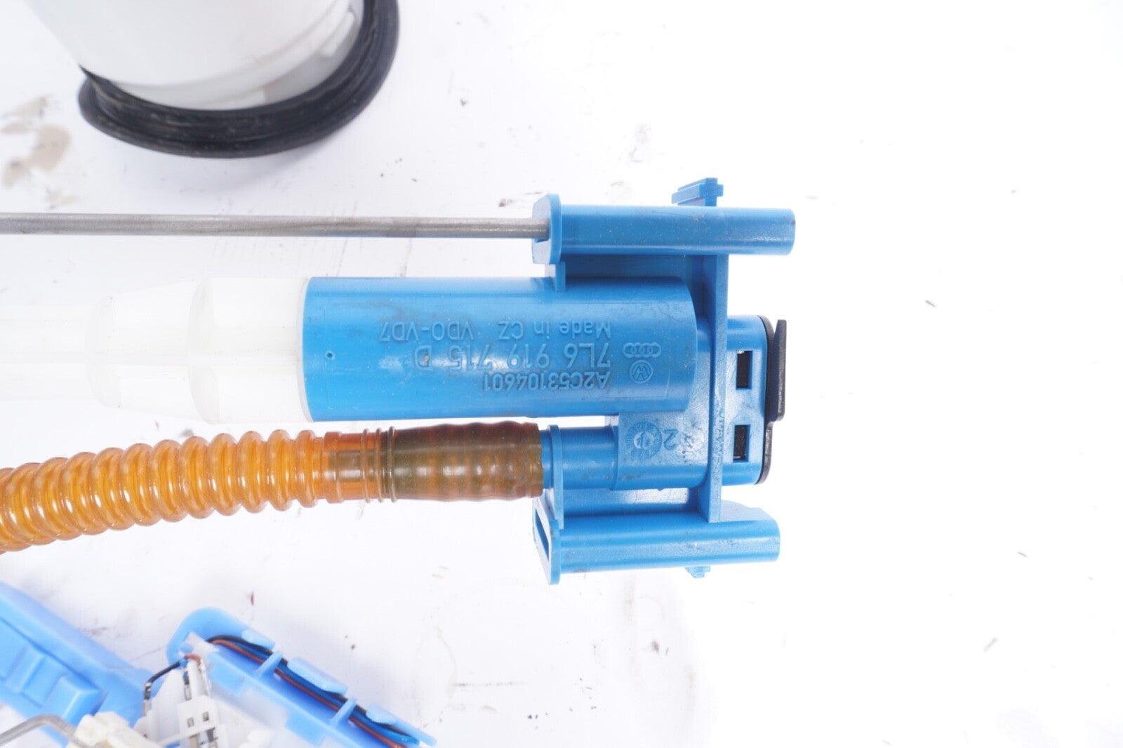 11-18 Porsche Cayenne 958 4.8l Fuel Pump OEM Left and Right