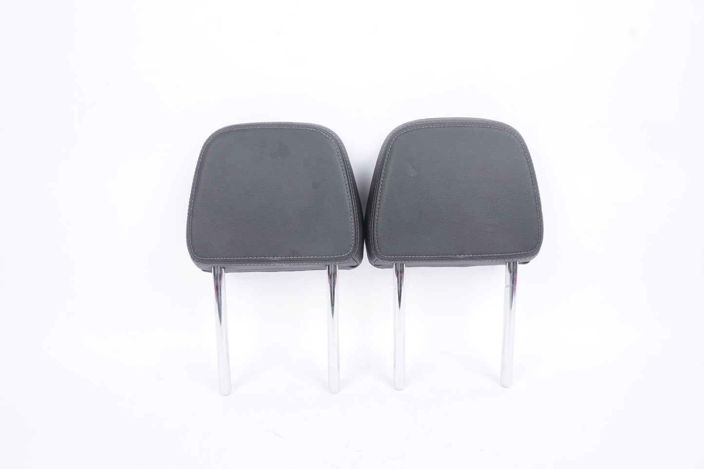 21 - 24 BMW 430I Convertible Rear Seat Headrest Left & Right OEM