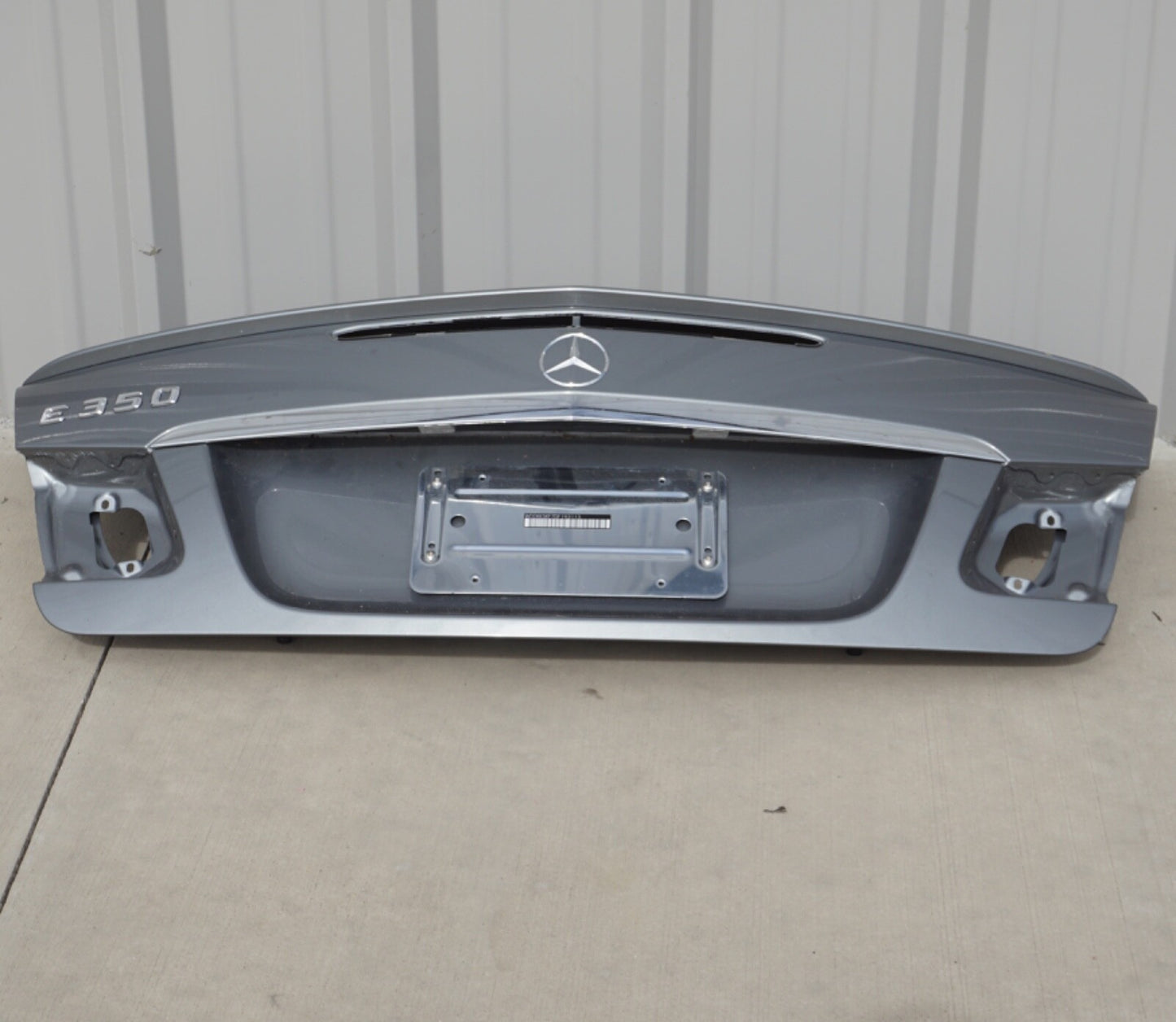 11-17 Mercedes W207 E550 E400 E350 E550 Convertible Trunk Lid Panel Assembly OEM