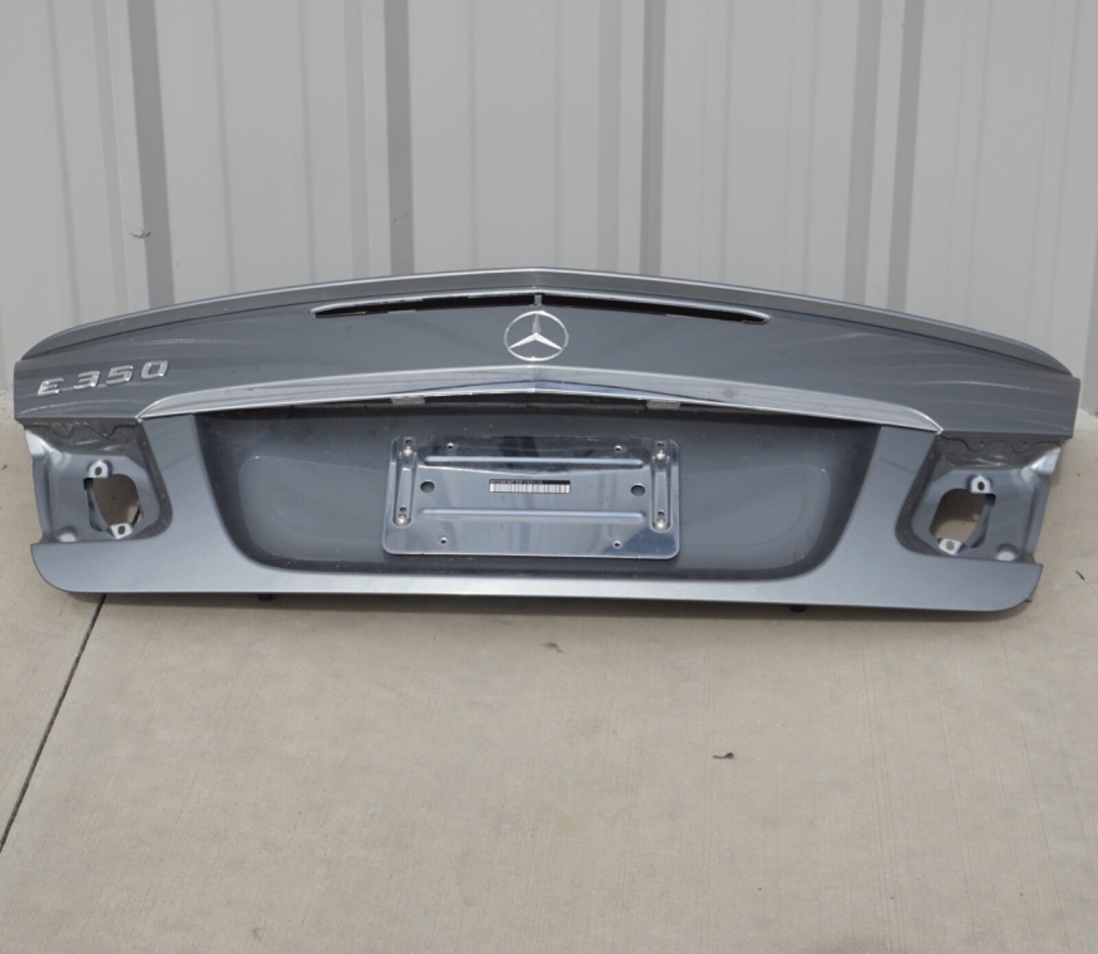 11-17 Mercedes W207 E550 E400 E350 E550 Convertible Trunk Lid Panel Assembly OEM