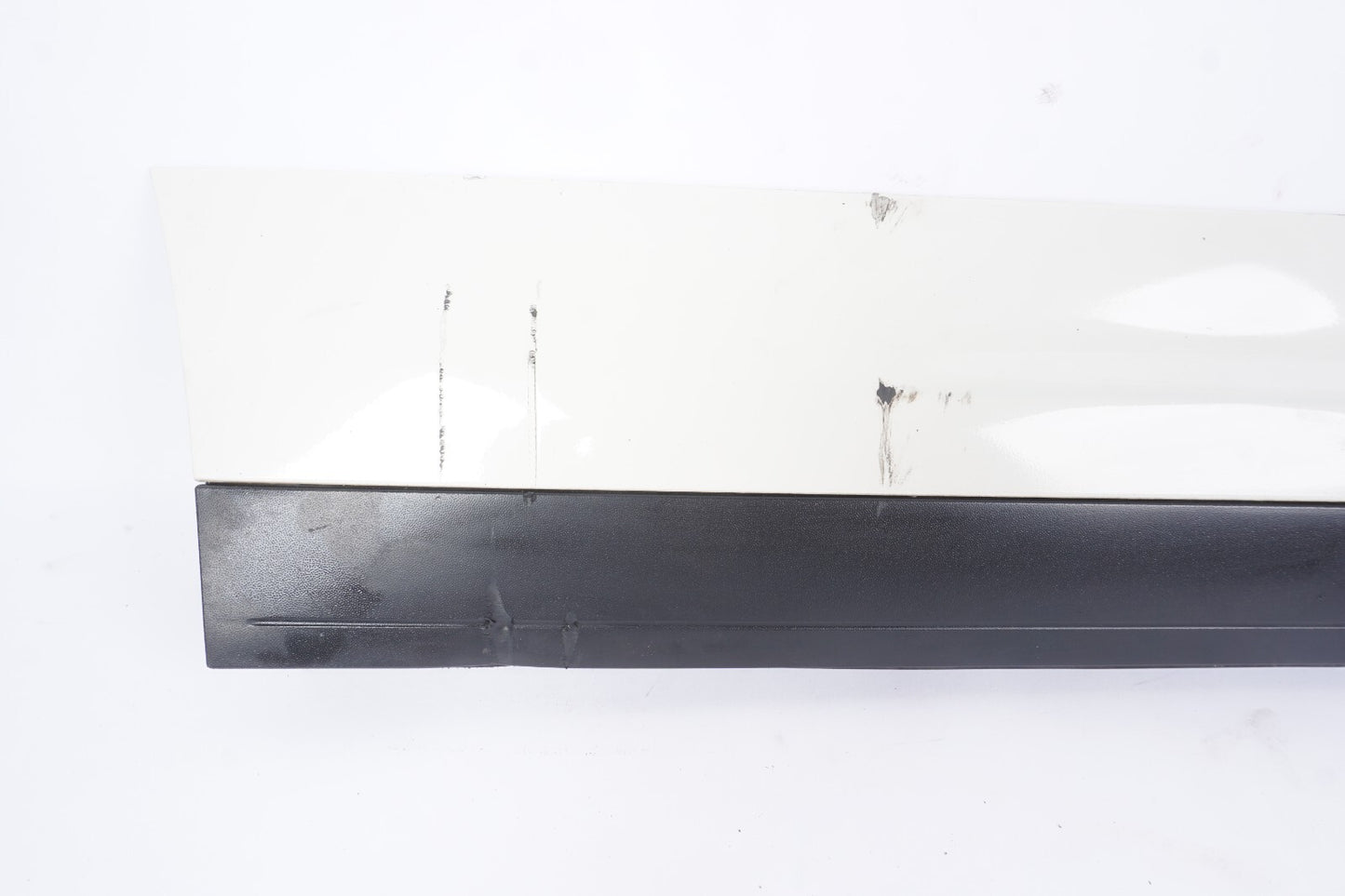 11 - 18 Porsche Cayenne 958 Rear Right Passenger Door Lower Molding OEM