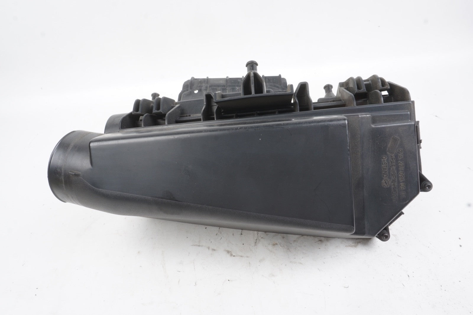 2012 - 2015 MERCEDES C250 Air Intake Cleaner Filter Housing Box OEM A2710901601