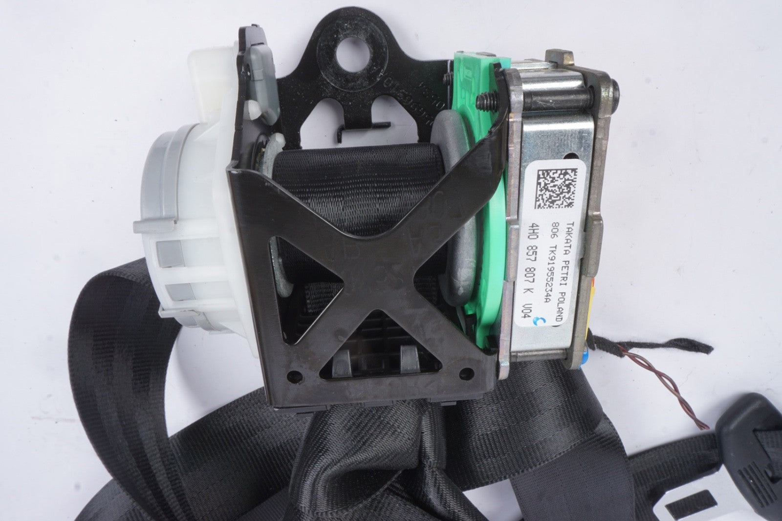 2013-2018 AUDI S8 - REAR Center SEAT BELT Retractor 4H0857807K Black