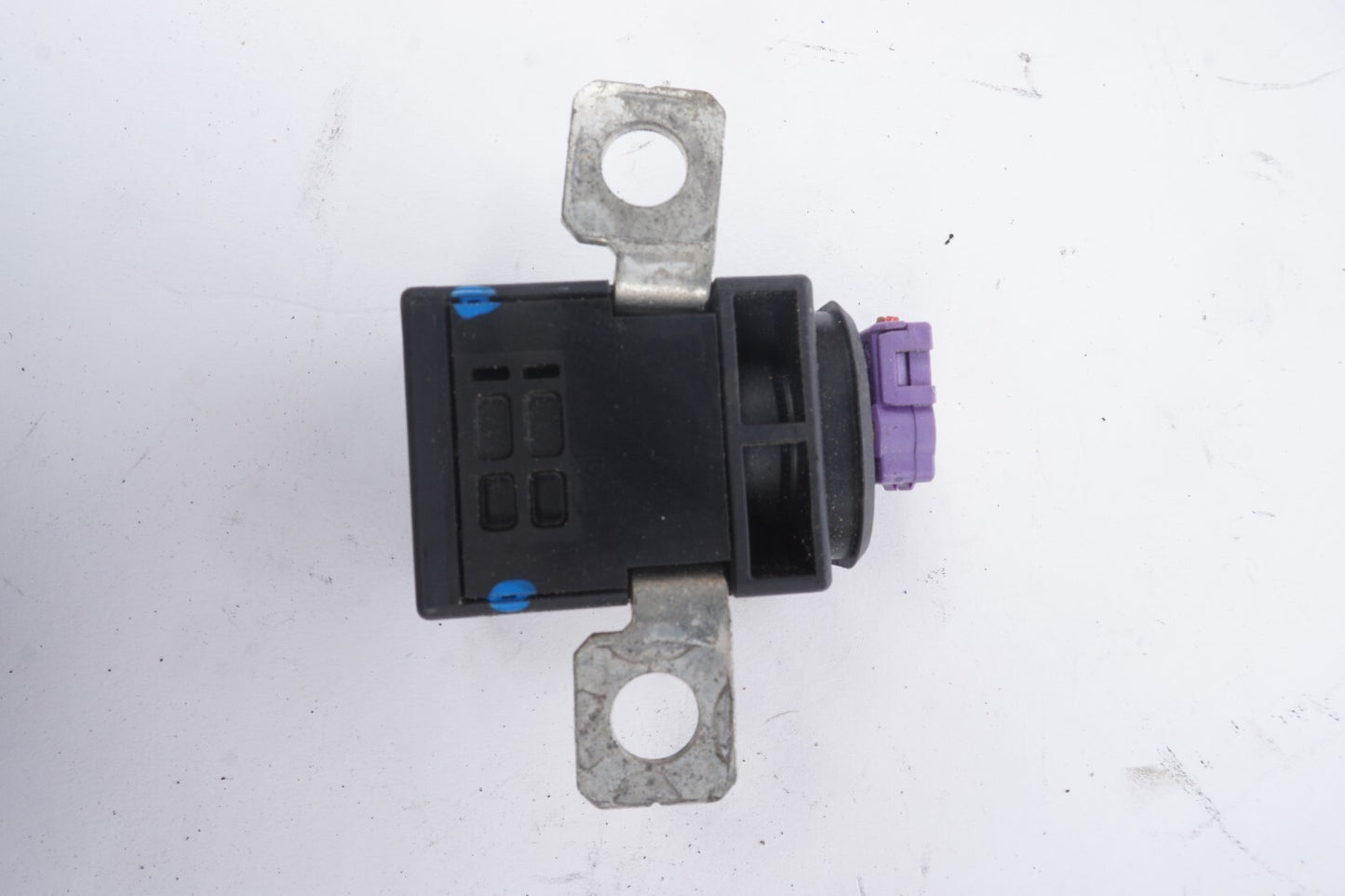 2004  - 2010 Audi A8 A8L Junction Fuse Cut Off OEM