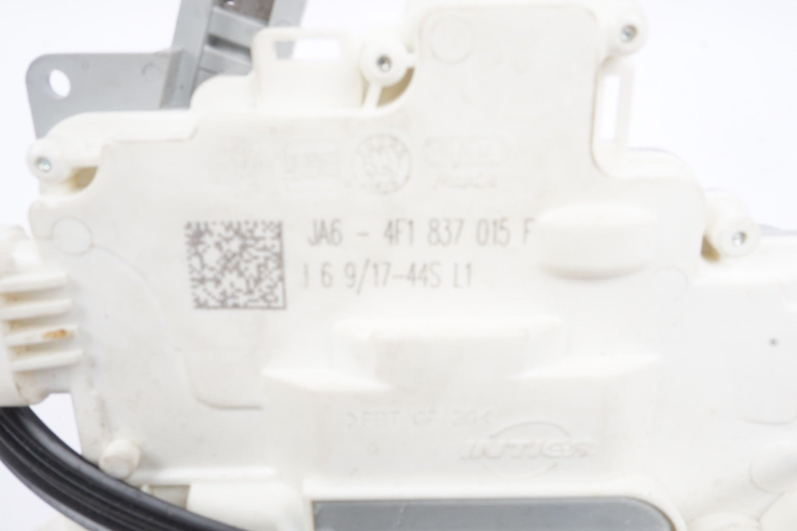 2004 - 2010 AUDI R8 FRONT LEFT DOOR LOCK LATCH ACTUATOR 4F1837015 OEM
