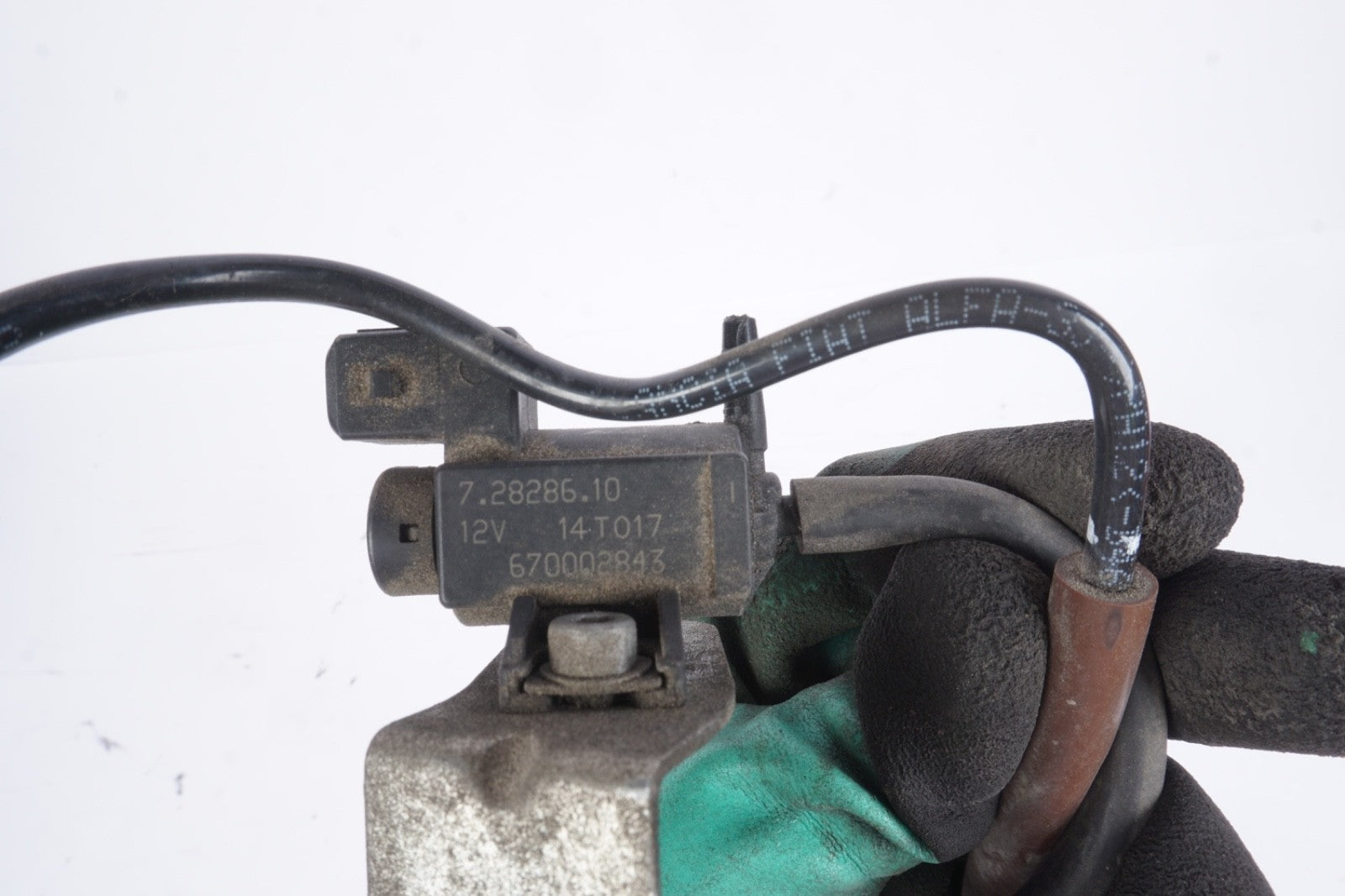 2019 - 2024 NISSAN TITAN XD SOLENOID VALVE OEM