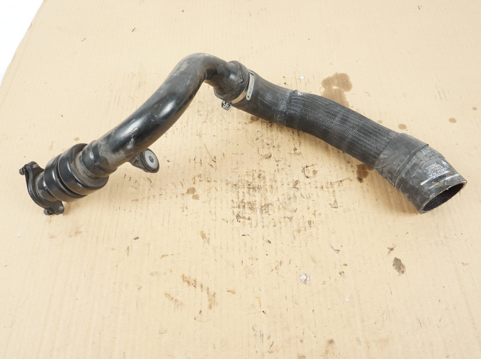 14-17 MASERATI QUATTROPORTE 3.0L RIGHT INTERCOOLER INTAKE HOSE PIPE OEM