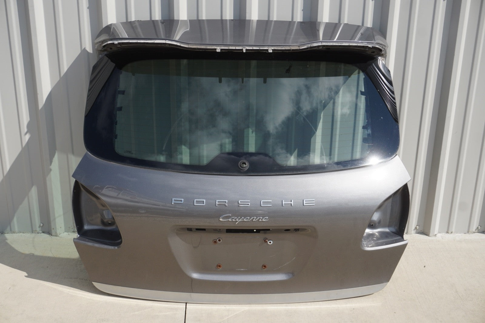 11-14 Porsche Cayenne 958 Trunk Tailgate Liftgate W/ Glass Gray 95851201107 OEM