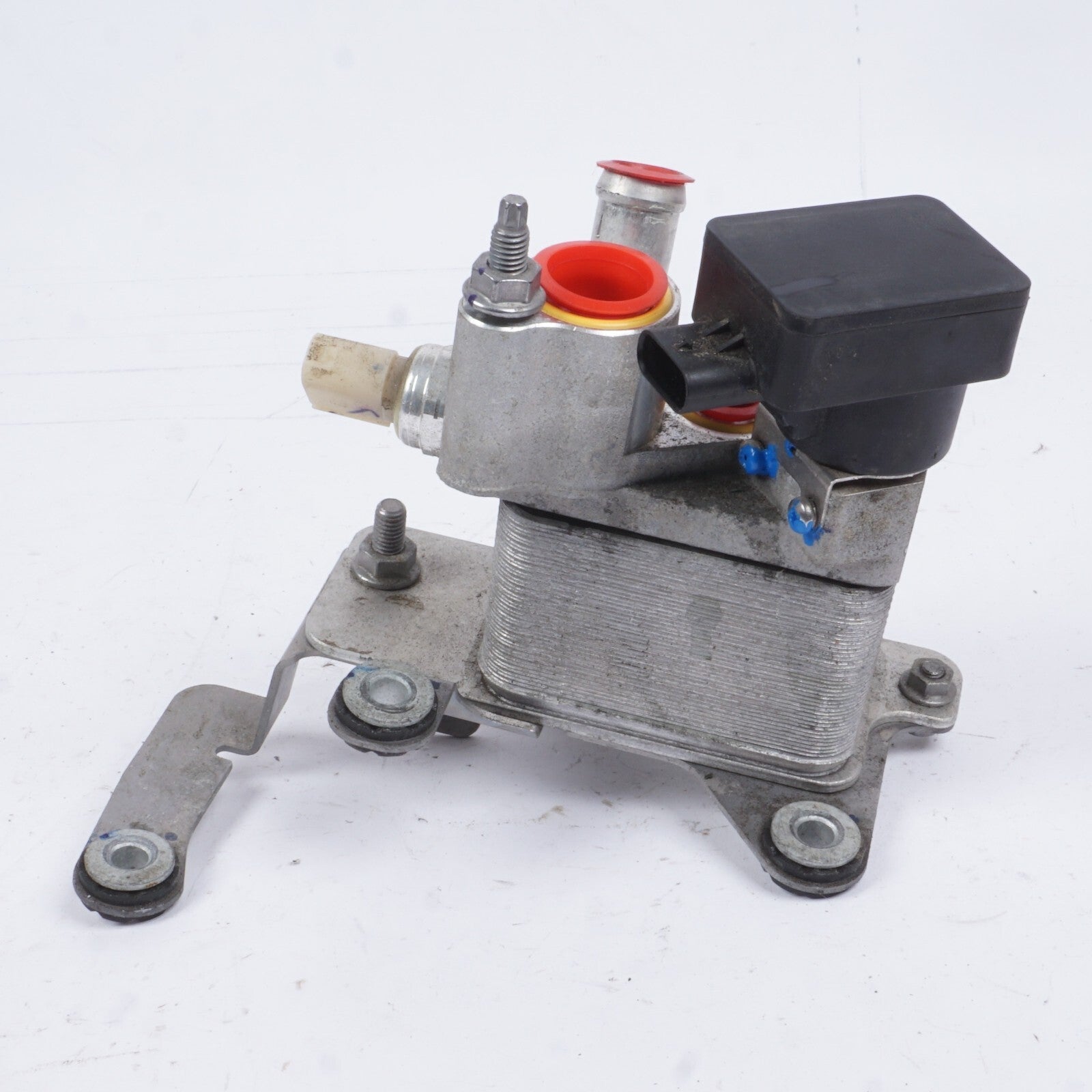 2021 - 2023 Polestar 2 Heat Exchanger Coolant Pump 31699051 OEM