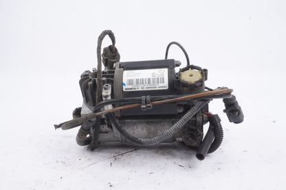 2004 - 2010 Audi A8 D3 Air Suspension Compressor Pump 4E0616007 D