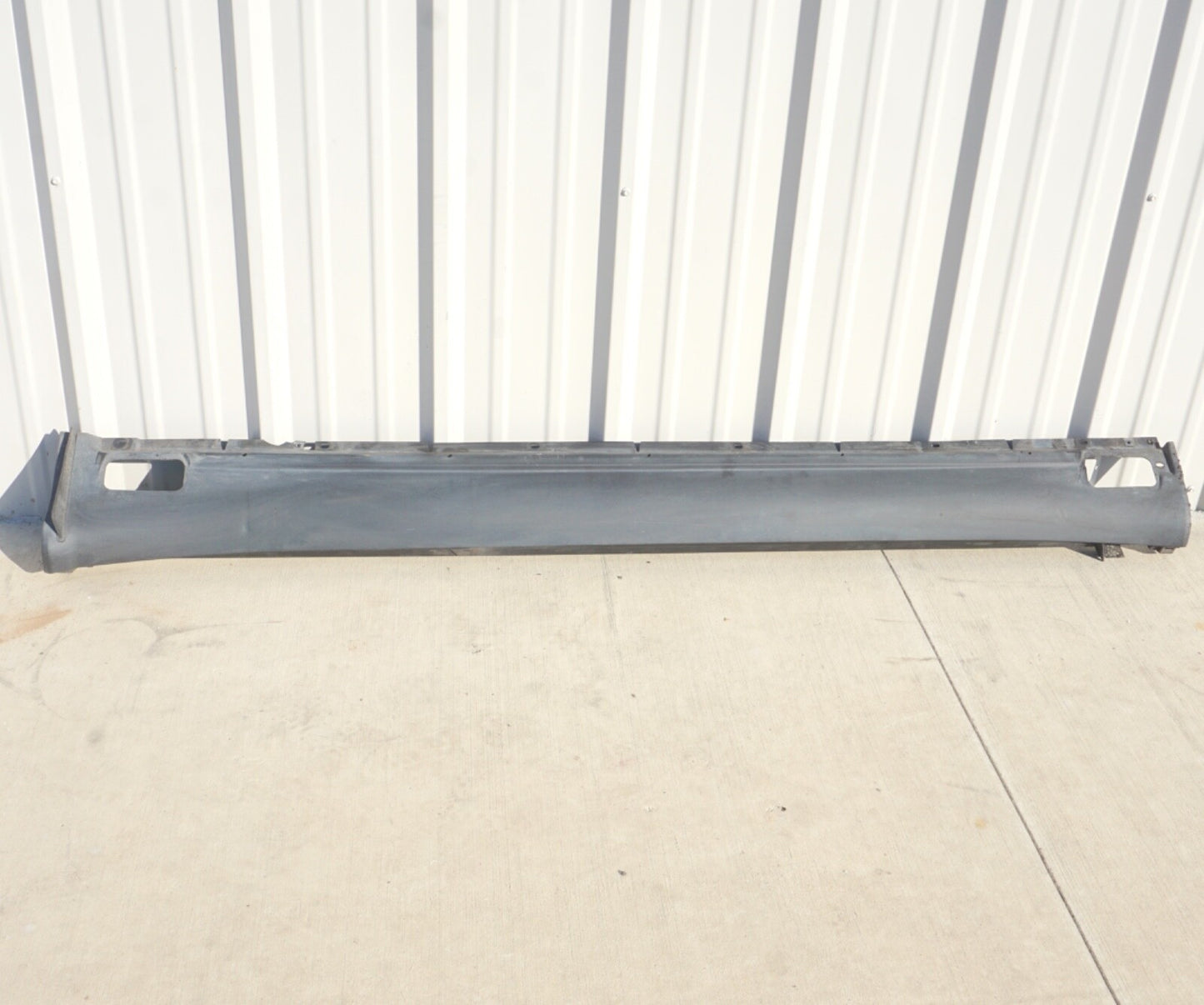 PORSCHE CAYENNE LEFT DRIVER SIDE SKIRT ROCKER PANEL MOLDING OEM 2011 - 2018 ??