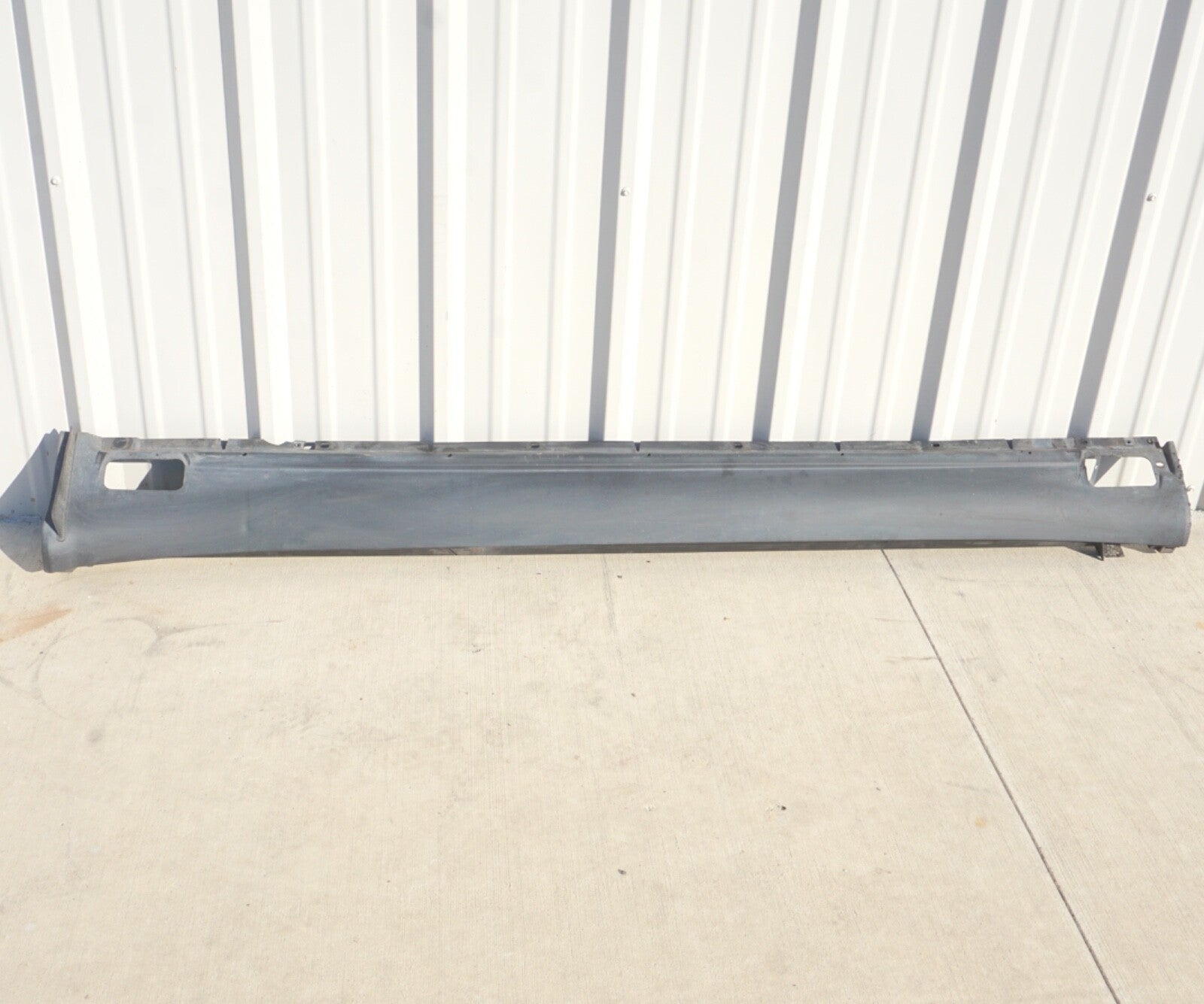 PORSCHE CAYENNE LEFT DRIVER SIDE SKIRT ROCKER PANEL MOLDING OEM 2011 - 2018 ??