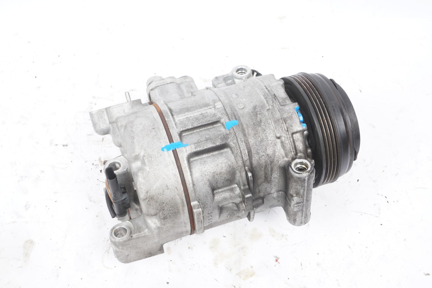 12 - 18 BMW 550I 650I 4.4L N63N Ac Compressor OEM