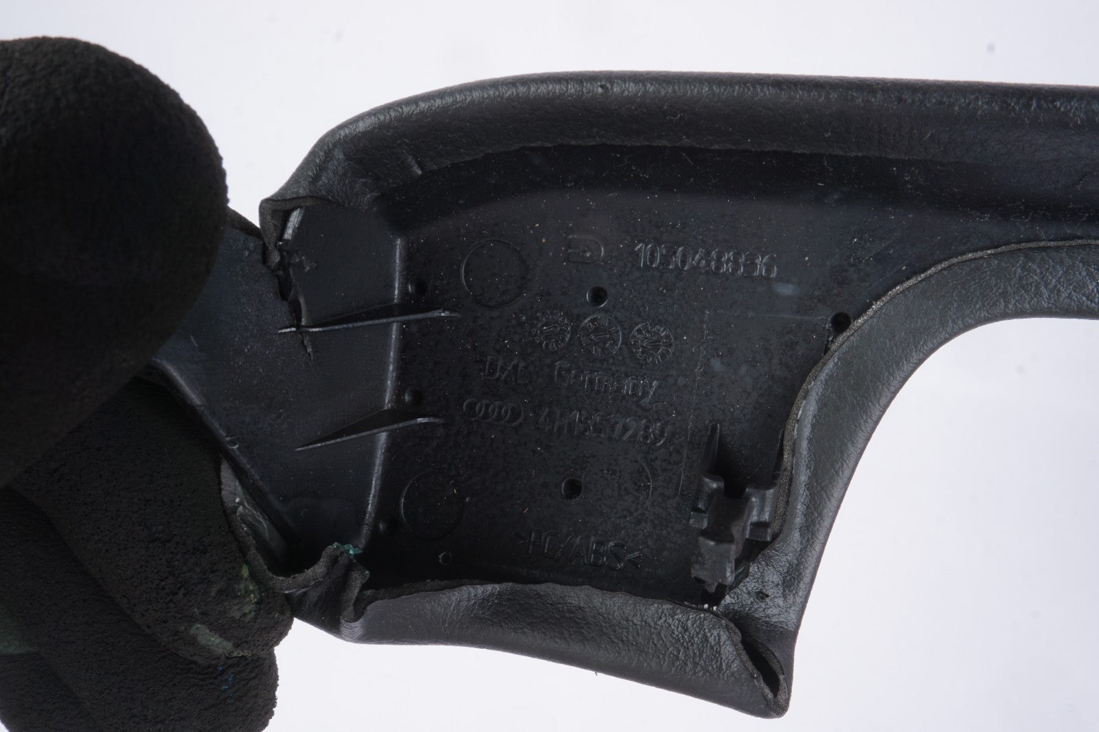 2011 - 2018 AUDI A8 QUATTRO INSTRUMENT PANEL DASH SWITCH BEZEL OEM