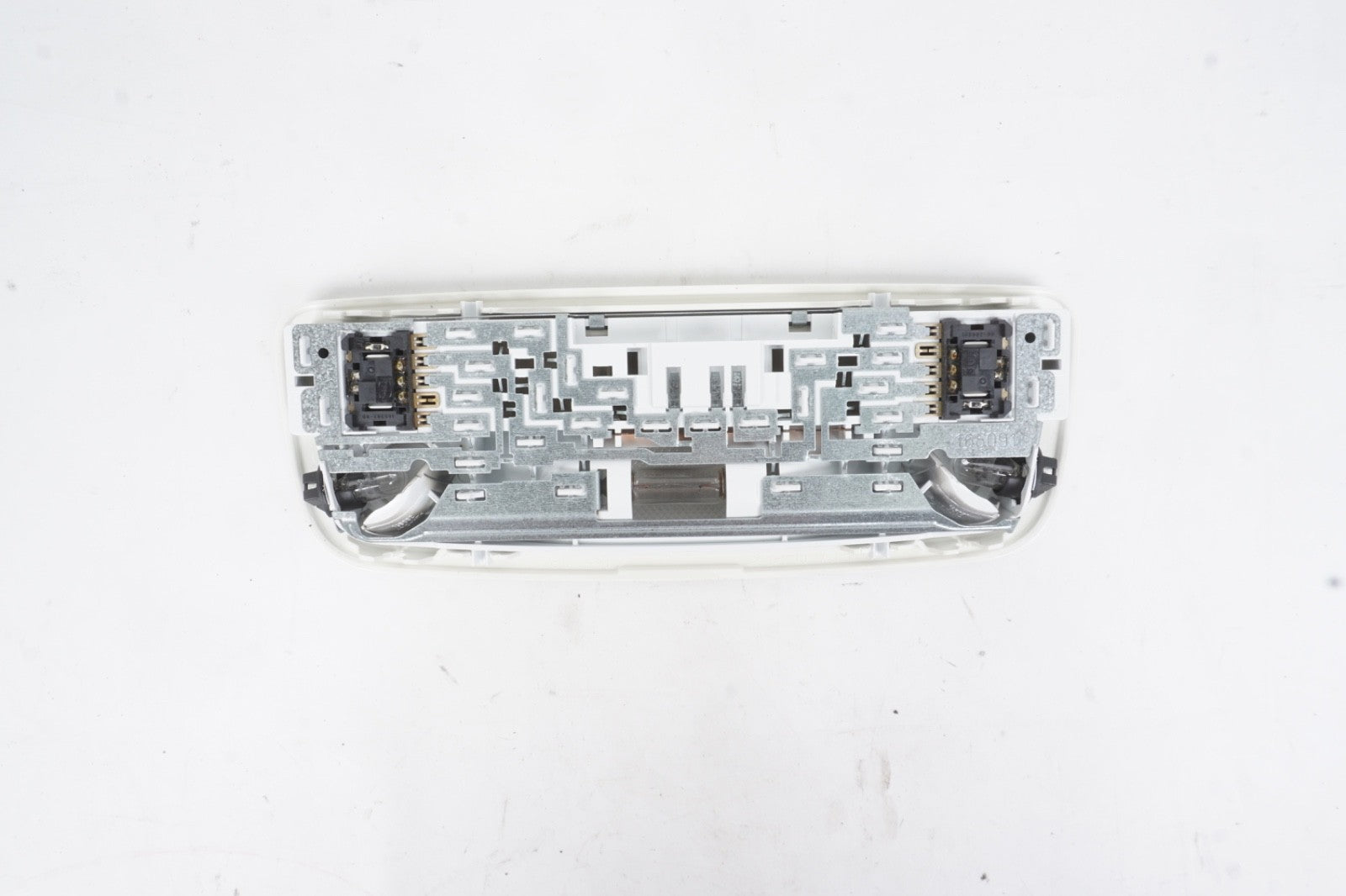 2008 - 2014 Mercedes Benz W204 C350 C300 Rear Overhead Dome Light A2048204901
