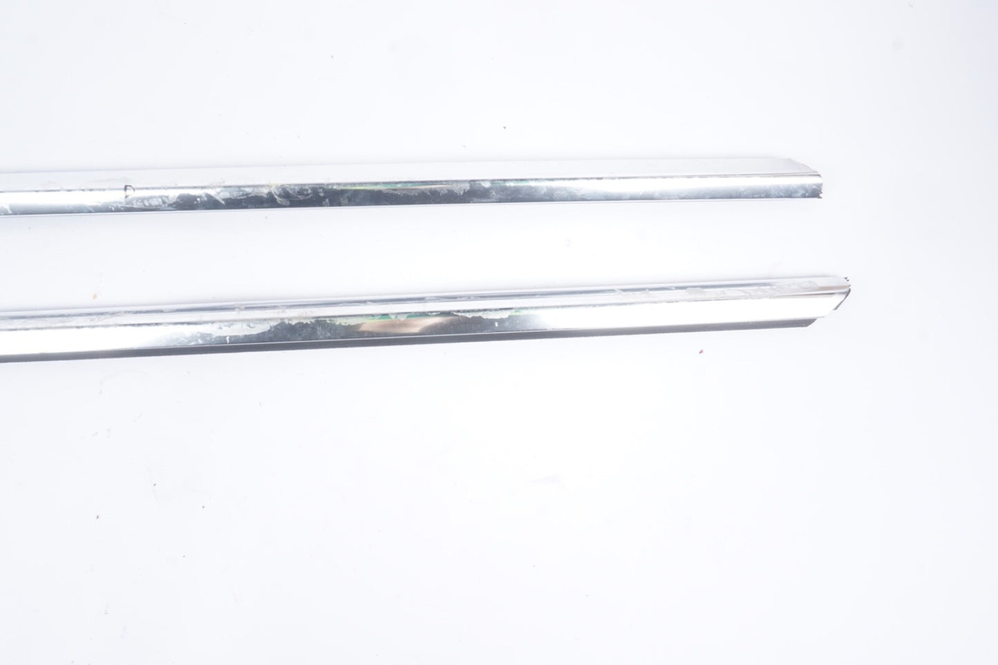 10-13 MERCEDES-BENZ C207 COUPE FRONT LEFT & RIGHT DOOR CHROME MOLDING