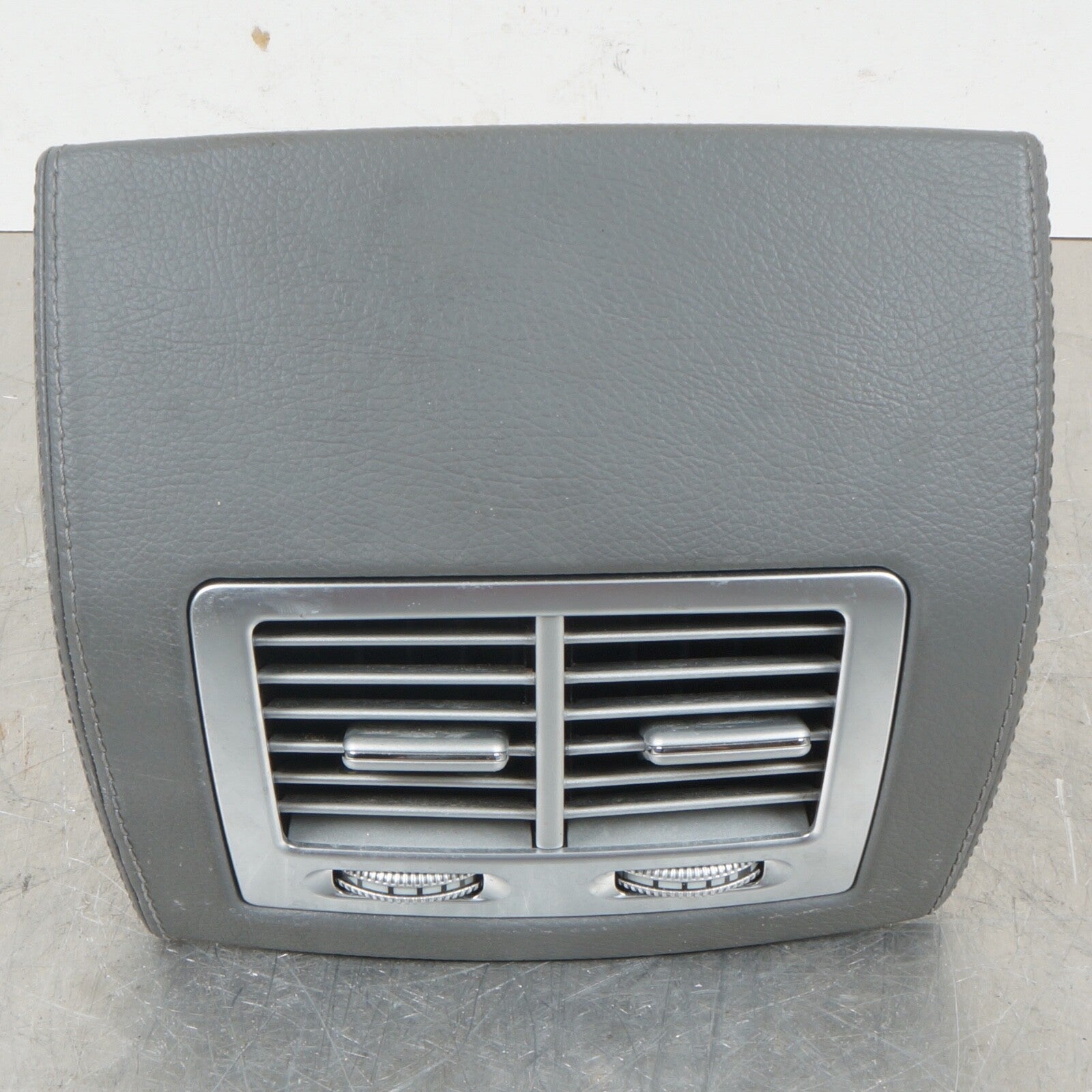 07-14 Mercedes W216 CL550 CL63 AMG Center Console Rear AC Vent Trim GRAY OEM