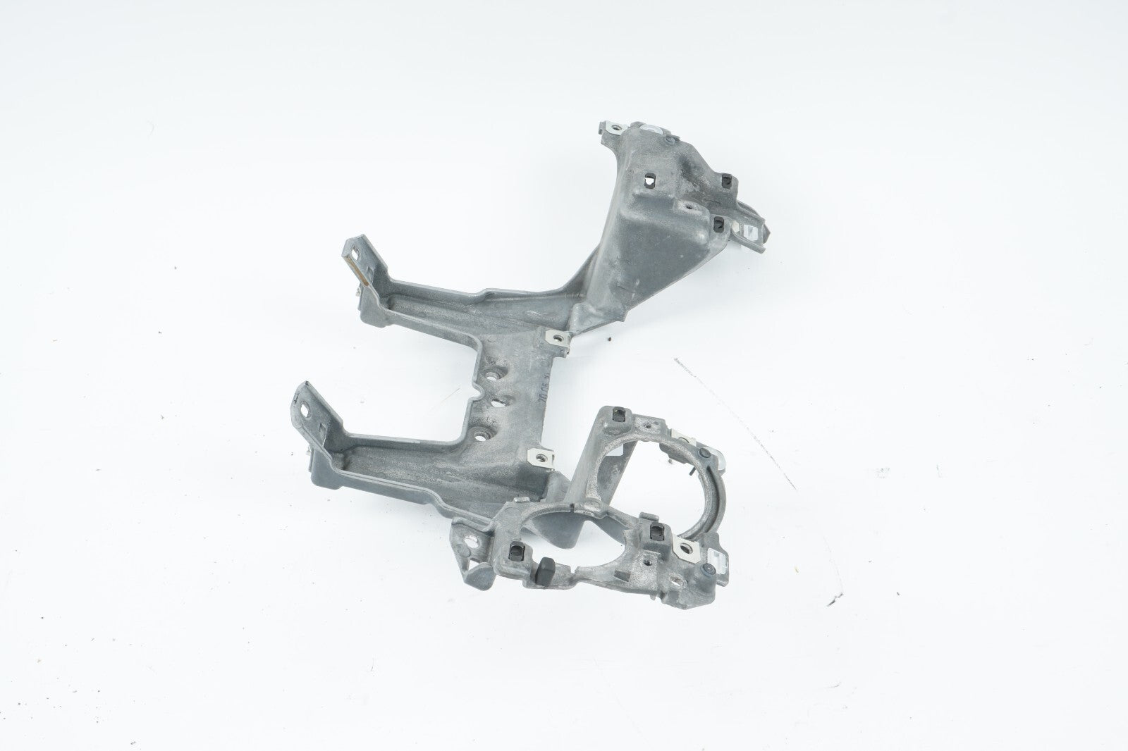 10 - 16 PORSCHE PANAMERA INSTRUMENT PANEL SUPPORT BRACKET HOLDER OEM
