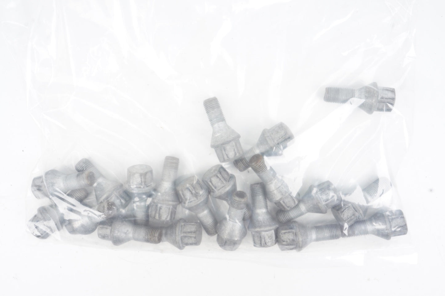 2014 - 2017 Fiat 500L Lug Nuts Set