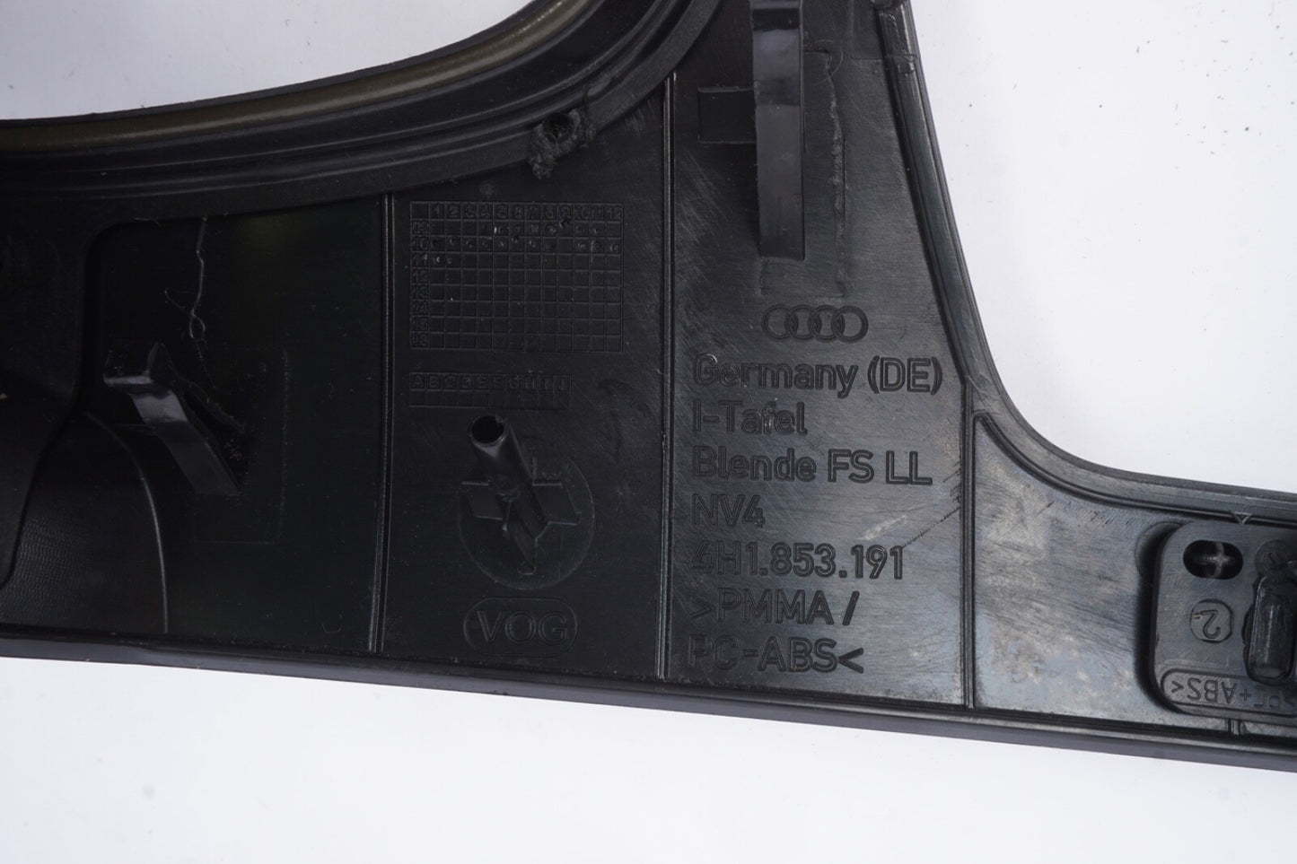 2011-2018 AUDI A8 L S8 D4 STEERING COLUMN SHROUD COVER W/ SPEEDOMETER TRIM OEM