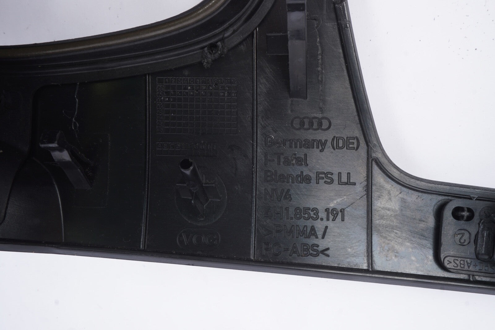 2011-2018 AUDI A8 L S8 D4 STEERING COLUMN SHROUD COVER W/ SPEEDOMETER TRIM OEM