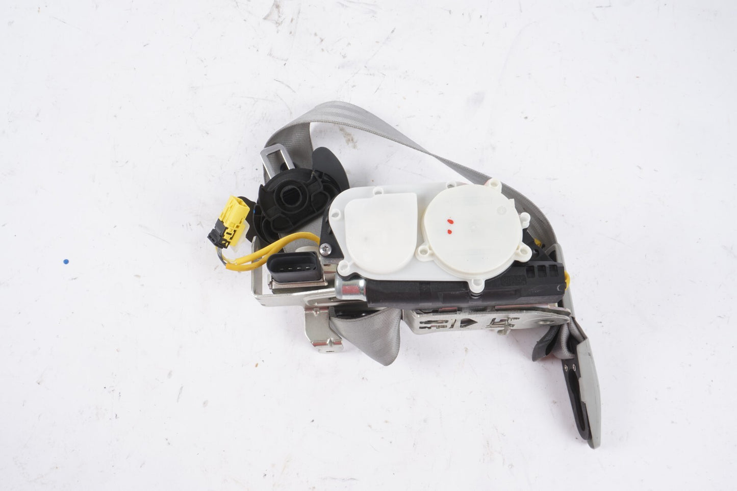 2012 - 2018 AUDI A7 FRONT RIGHT PASSENGER SEAT BELT RETRACTOR  OEM