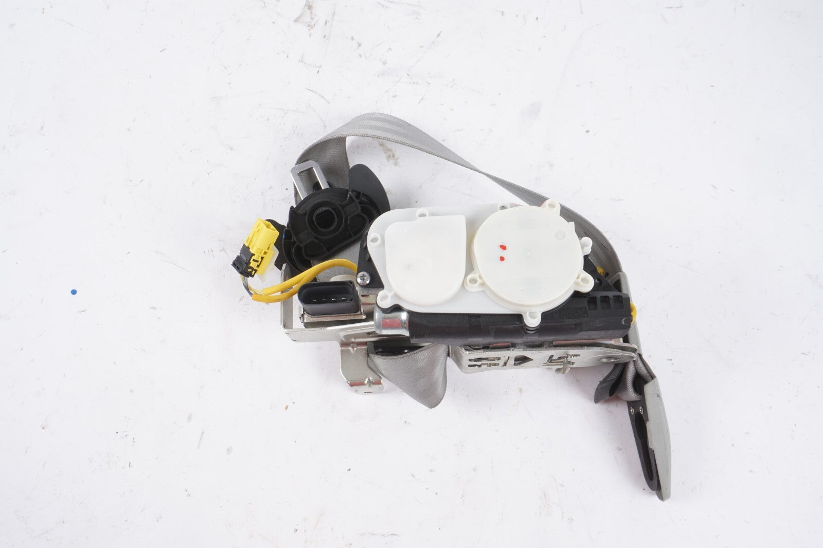 2012 - 2018 AUDI A7 FRONT RIGHT PASSENGER SEAT BELT RETRACTOR  OEM