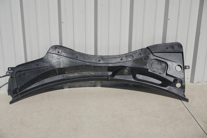 14-21 Maserati Quattro Ghibli Front Windshield Cowl Molding Cover Trim OEM