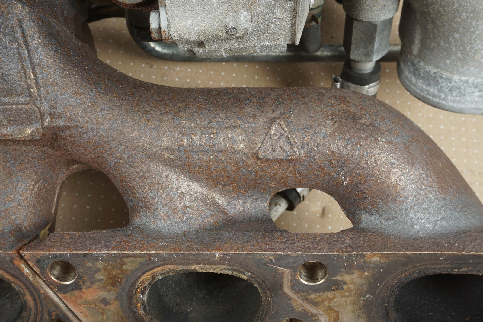 2006-2010 VOLVO C70 TURBOCHARGER W/ EXHAUST MANIFOLD OEM