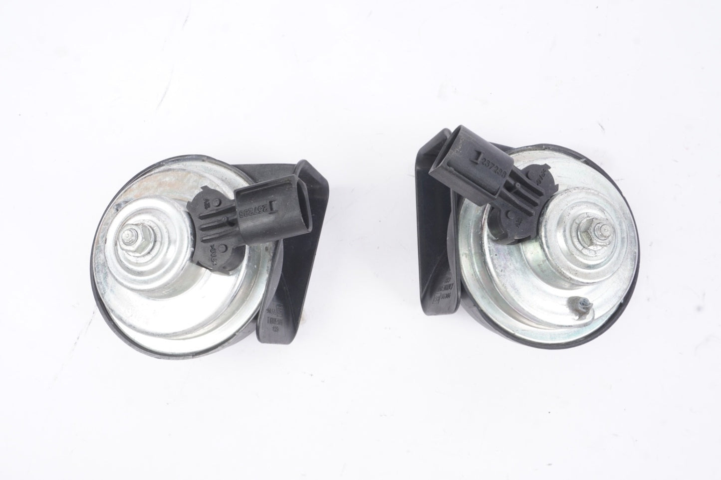 2010-2016 Mercedes-Benz E350 Sport 4MATIC High and Low Note Horn w/ Bracket
