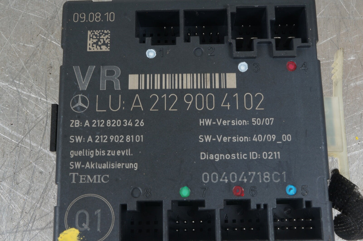 08-18 Mercedes X204 GLK350 C300 E350 Front Right Side Door Control Module