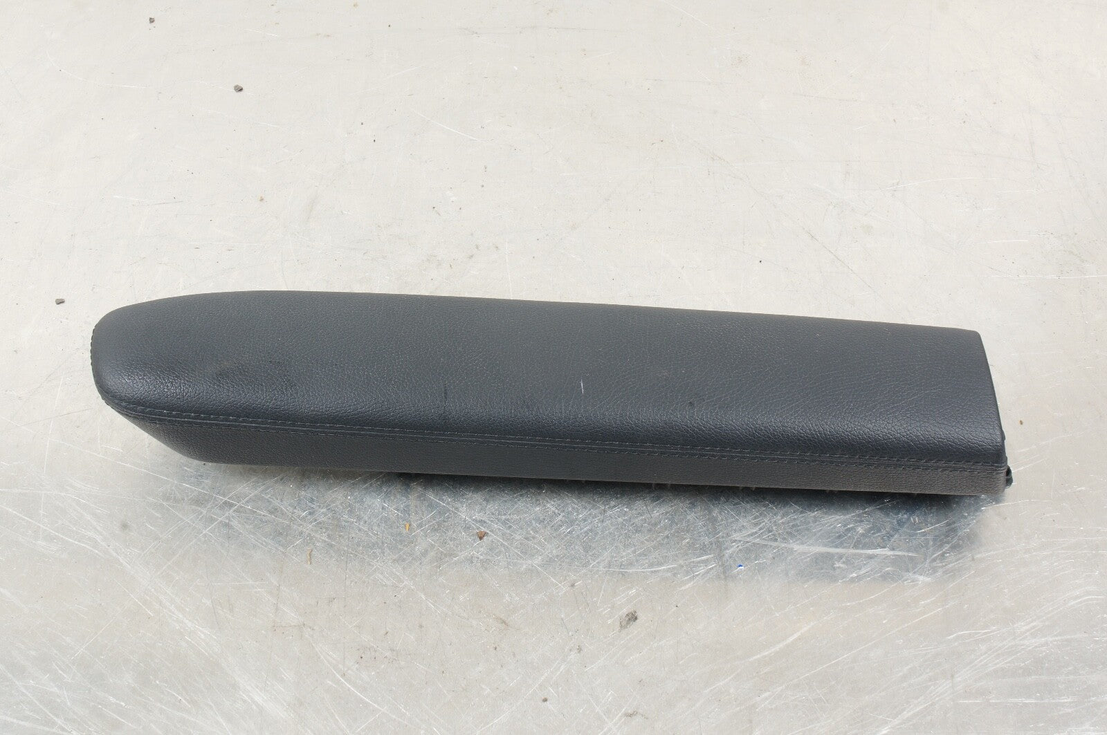 07-13 Mercedes W221 S550 Rear Left Driver Black Interior Door Panel Armrest