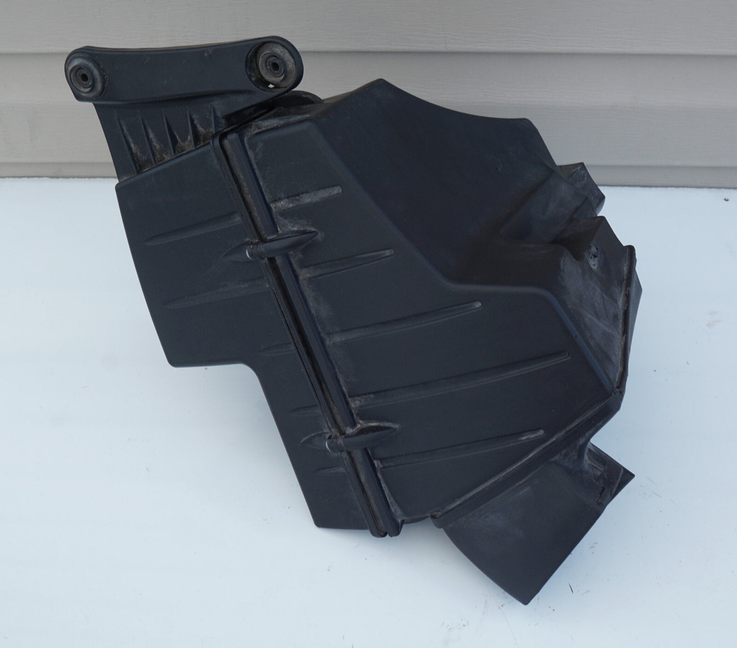 07-13 BMW 328I 3.0L L6 N52 ENGINE AIR INTAKE BOX CLEANER FILTER HOUSING OEM