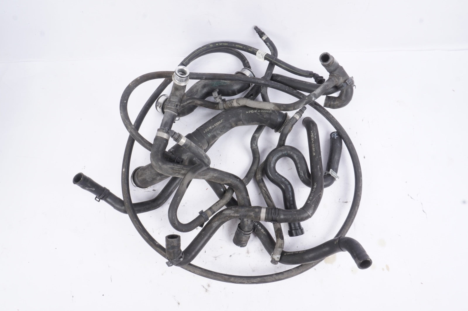 12-13 Mercedes W221 S63 AMG CL550 S550 Engine Radiator Cooling Hose Line OEM