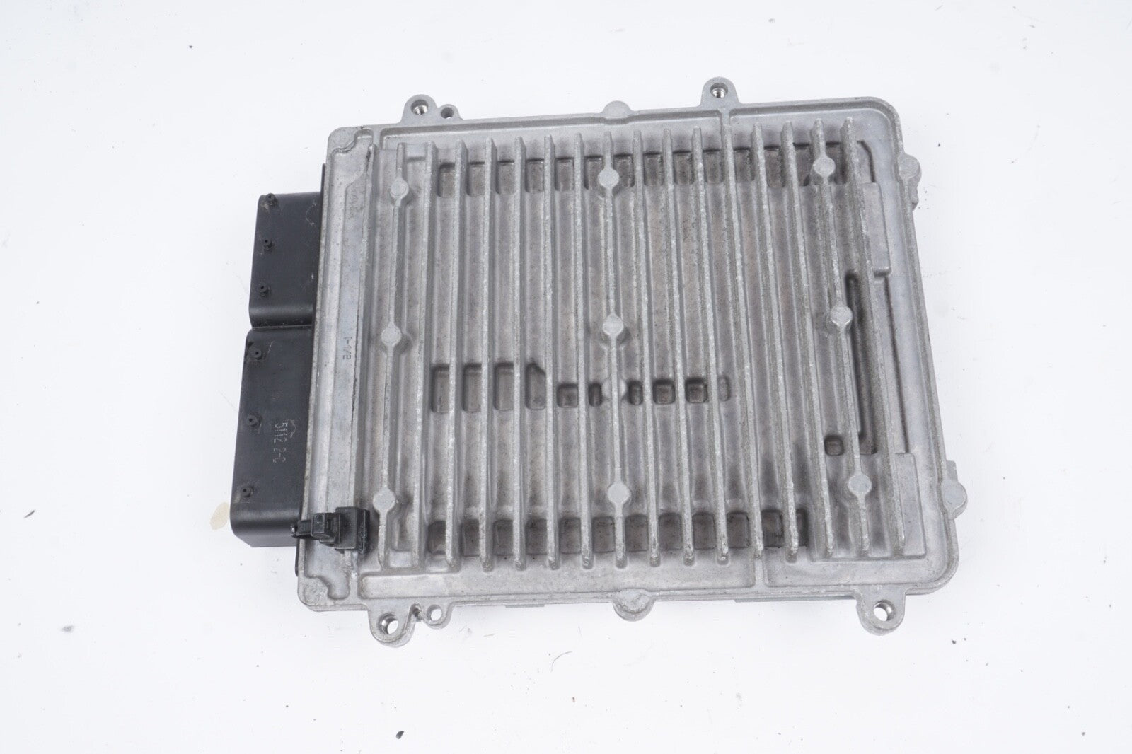 12-13 Mercedes 212 E350 Engine Control Module ECU 2769001600 2079052600