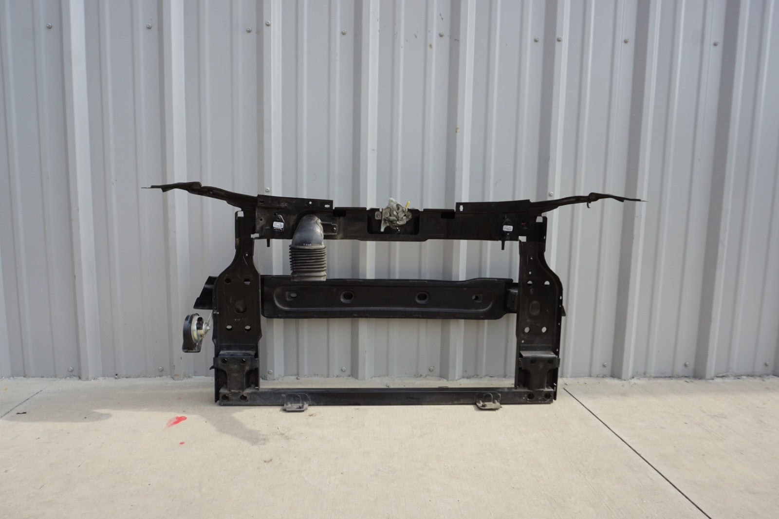 2012 - 2017 Fiat 500 Radiator Core Support