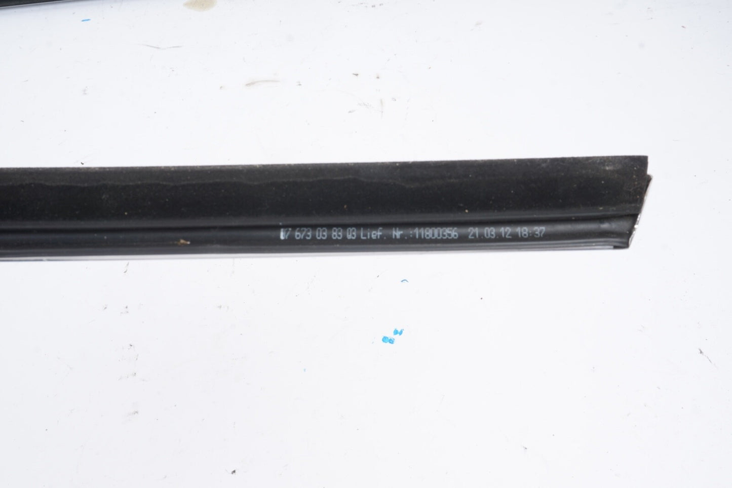 11-17 Mercedes E550 E350 Convertible REAR WINDOW MOLDING LEFT RIGHT PAIR TRIM