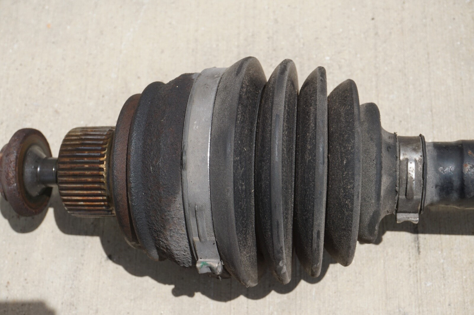 2011 2012 AUDI A8 4.2L V8 FRONT AXLE SHAFT ASSEMBLY 4G0407271F