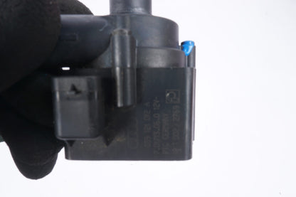 11-14 Audi D4 A8L 4.2L Engine Cooling Auxiliary Water Pump Sensor 059121012A OEM