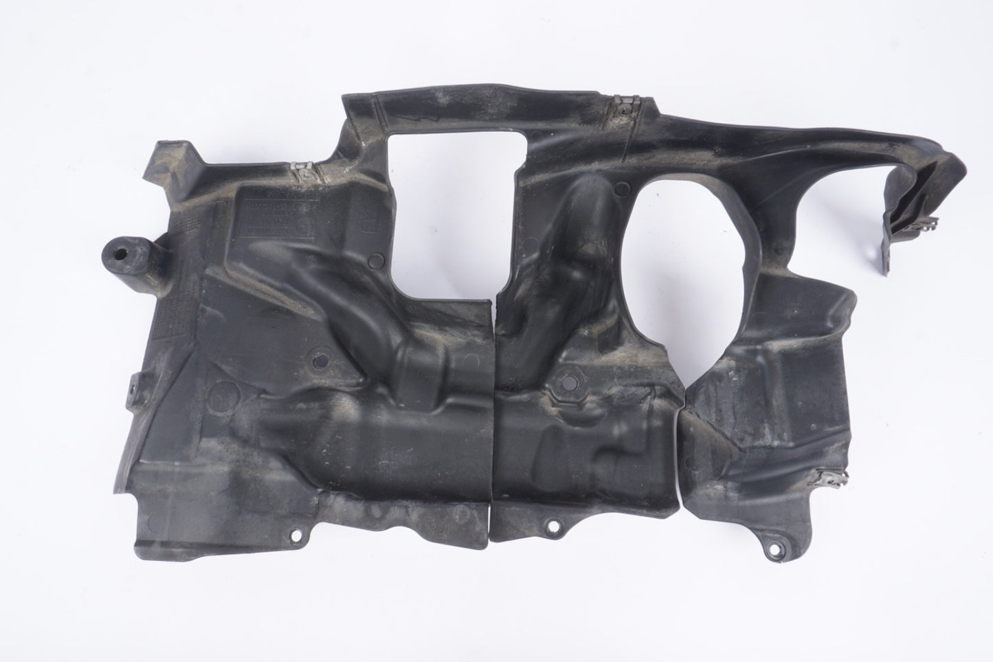 2012 - 2018 BMW 640i 650I - Right Steering RACK / GEAR Cover 7185170