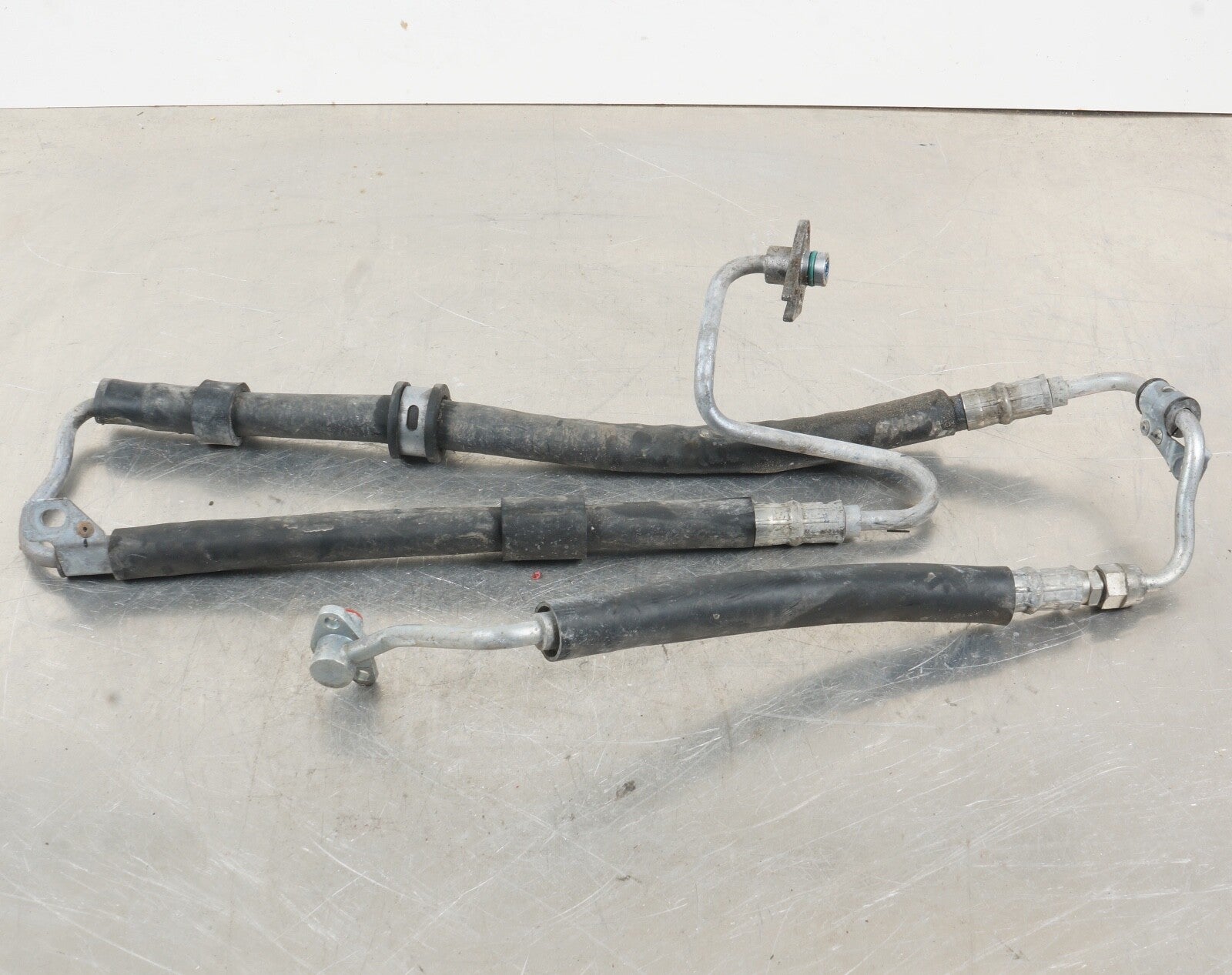2011 - 2017 Audi A8L A8 D4 Power Steering Oil Hose Line Pipe