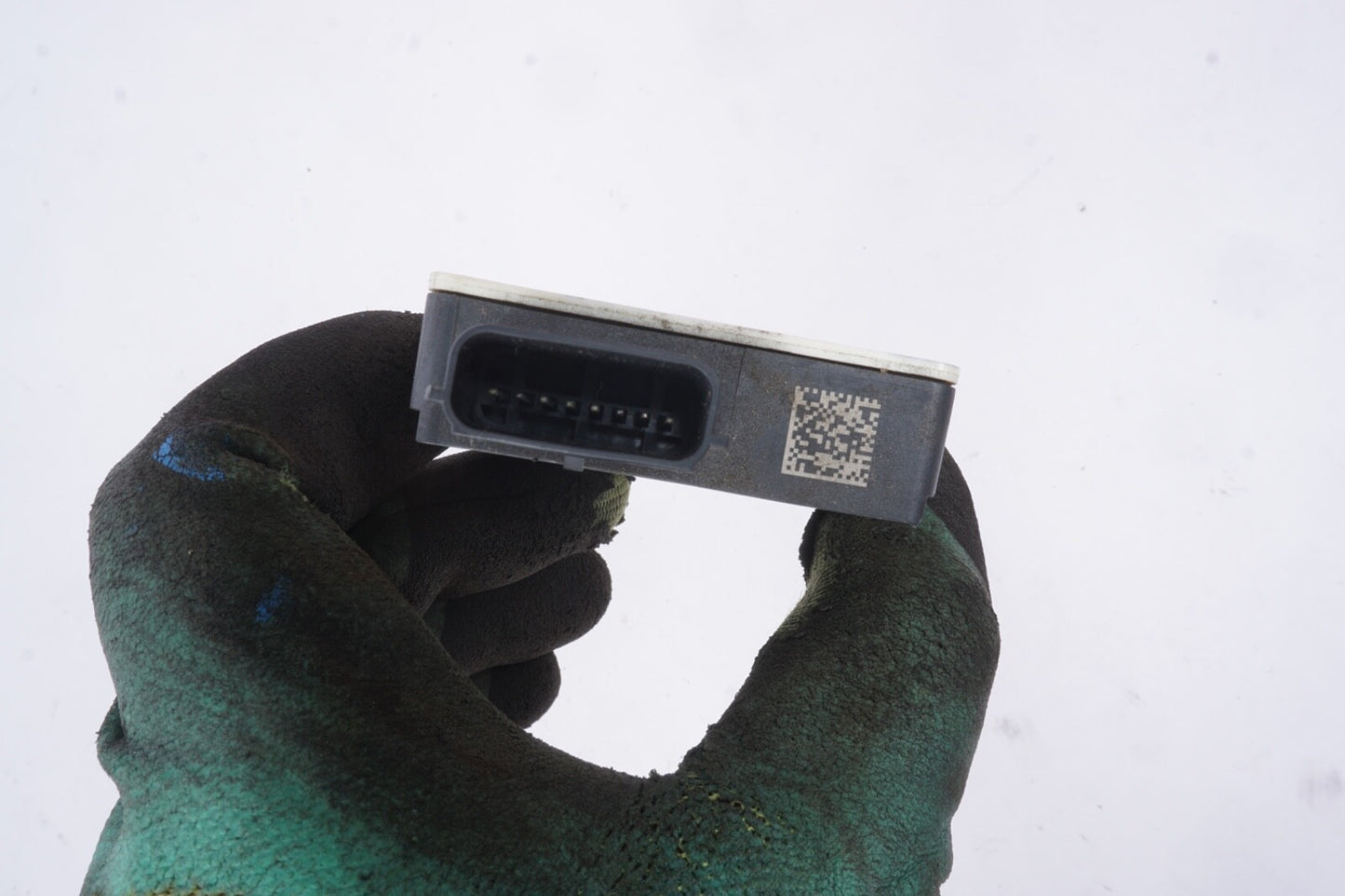 2017-2023 ALFA ROMEO STELVIO GIULIA REAR BLIND SPOT RADAR SENSOR MODULE 50559434