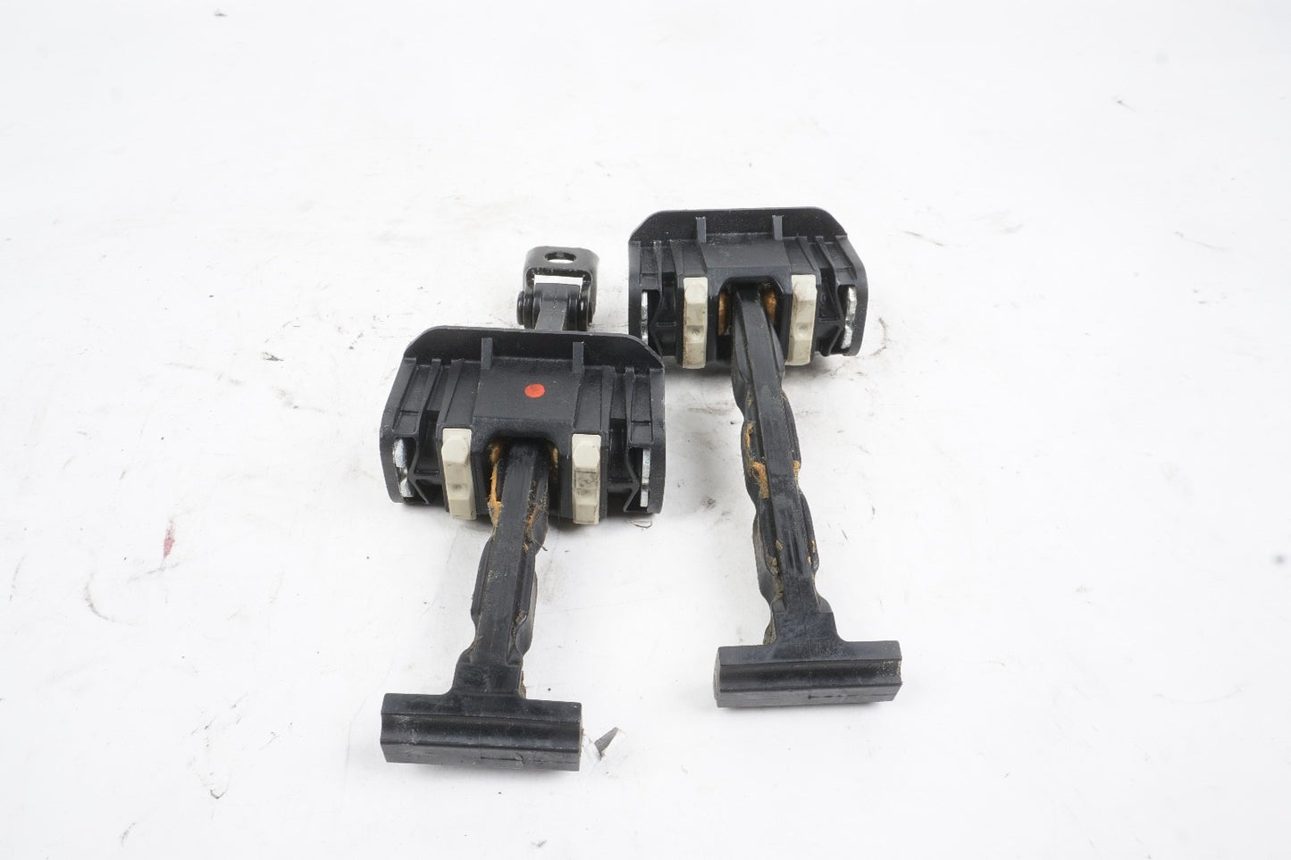 12-18 BMW 650I XDRIVE FRONT LEFT RIGHT SIDE DOOR CHECK STOPPER OEM