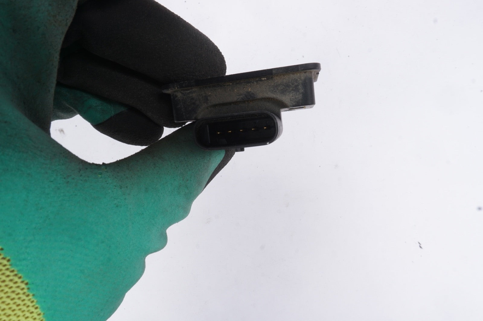 2016-2021 BMW X1 X3 OEM 2.0L Fuel Tank Temperature Sensor Module 7333588